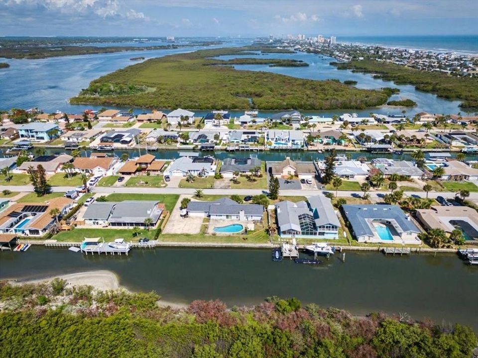 En Venta: $993,520 (3 camas, 2 baños, 1906 Pies cuadrados)