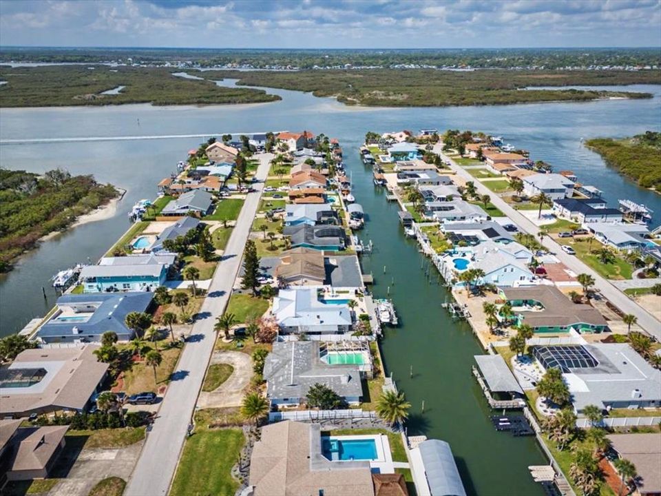 En Venta: $993,520 (3 camas, 2 baños, 1906 Pies cuadrados)