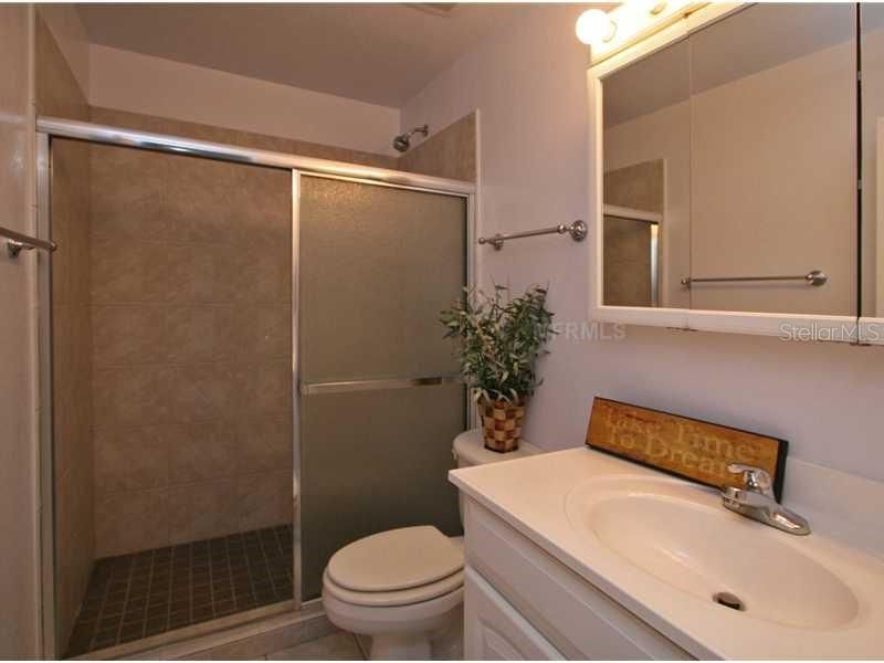 For Rent: $1,800 (3 beds, 2 baths, 1400 Square Feet)