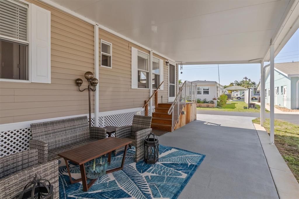 For Sale: $112,000 (2 beds, 2 baths, 805 Square Feet)