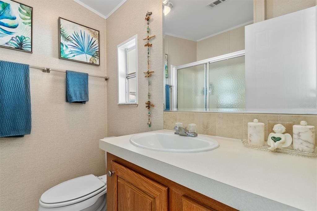 For Sale: $112,000 (2 beds, 2 baths, 805 Square Feet)