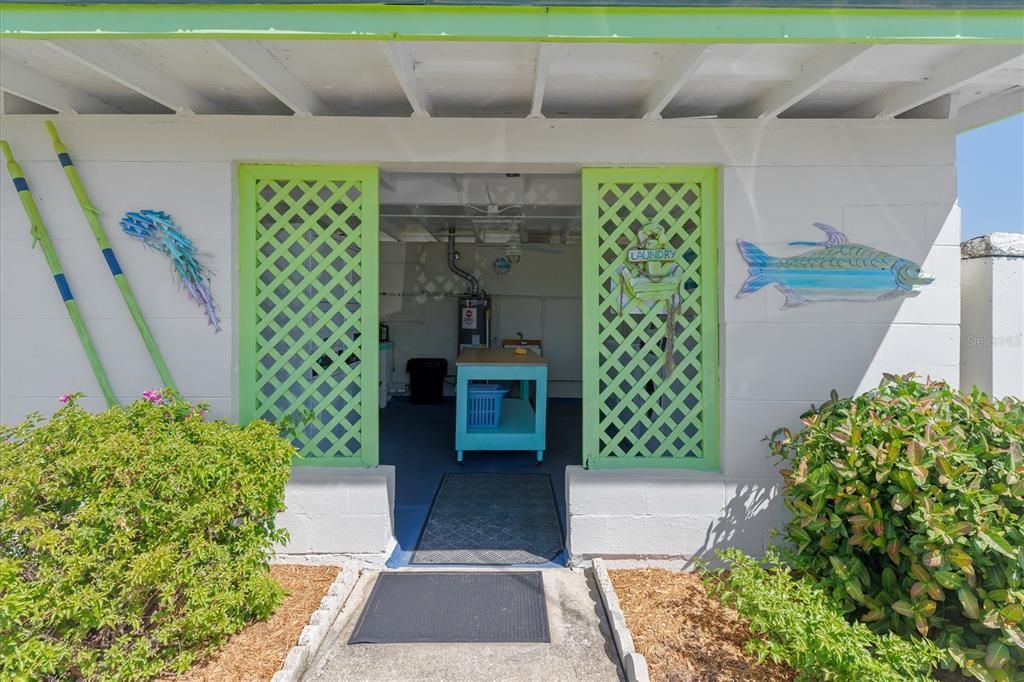 For Sale: $112,000 (2 beds, 2 baths, 805 Square Feet)