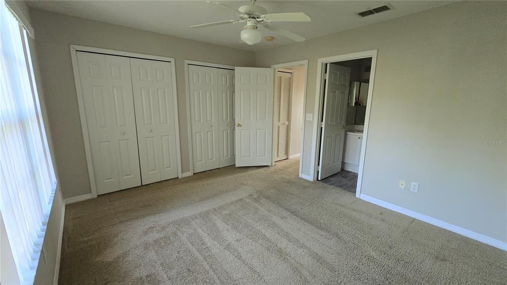 For Sale: $219,777 (2 beds, 2 baths, 1120 Square Feet)