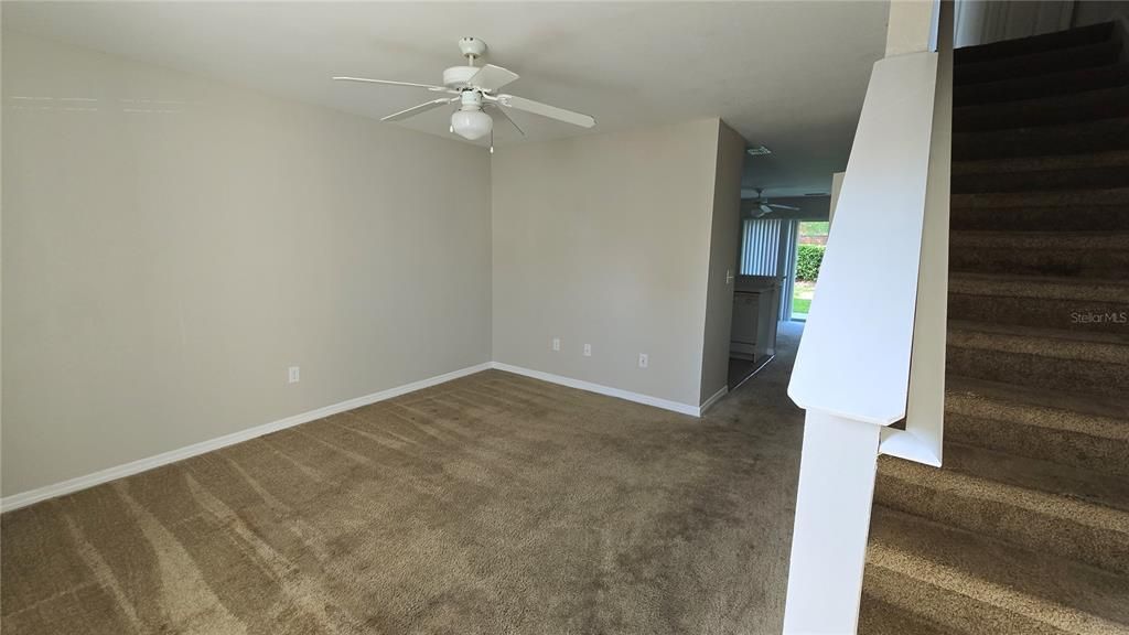 For Sale: $219,777 (2 beds, 2 baths, 1120 Square Feet)