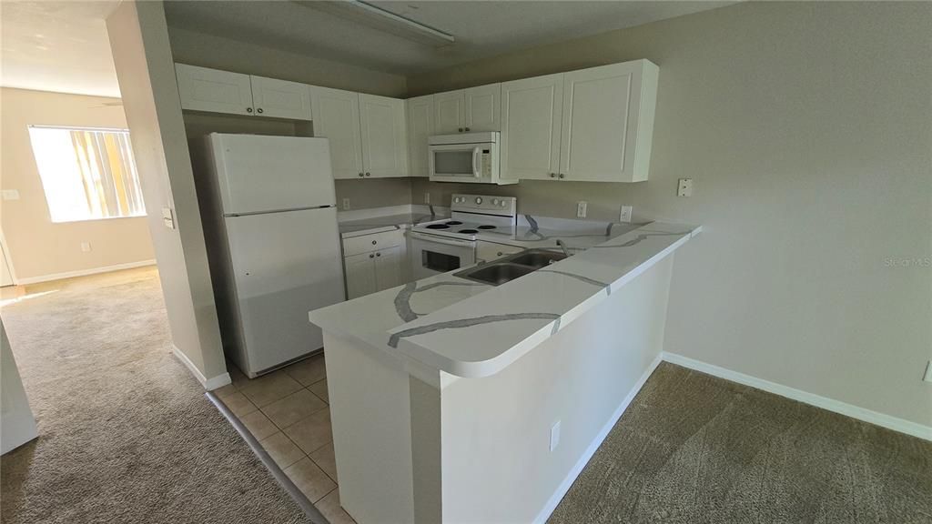 For Sale: $219,777 (2 beds, 2 baths, 1120 Square Feet)