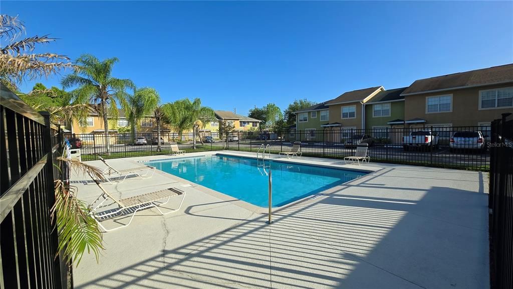 For Sale: $219,777 (2 beds, 2 baths, 1120 Square Feet)