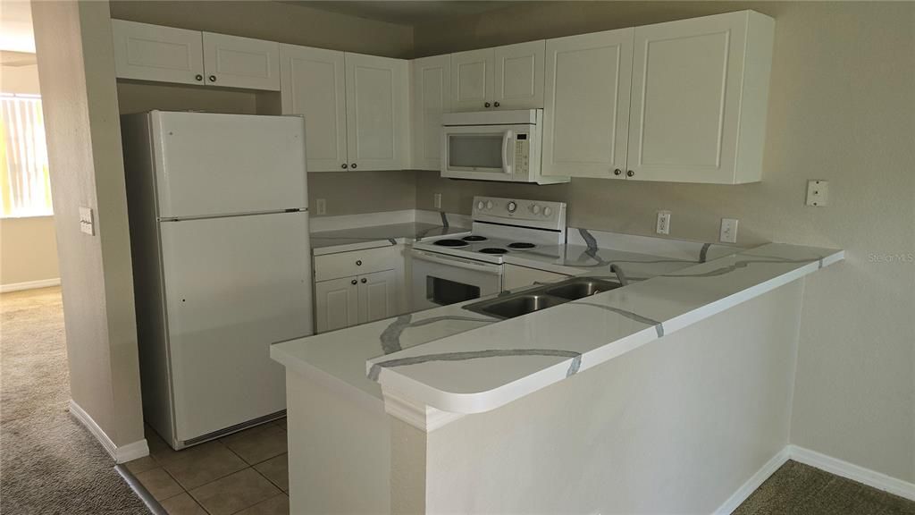 For Sale: $219,777 (2 beds, 2 baths, 1120 Square Feet)