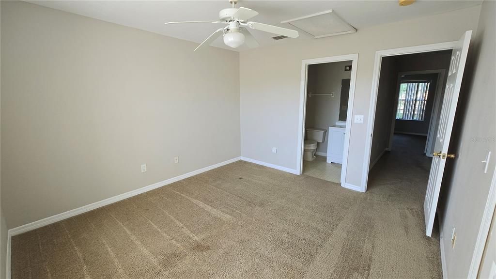 For Sale: $219,777 (2 beds, 2 baths, 1120 Square Feet)