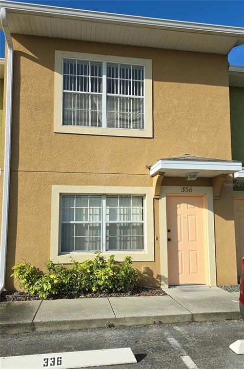 For Sale: $219,777 (2 beds, 2 baths, 1120 Square Feet)