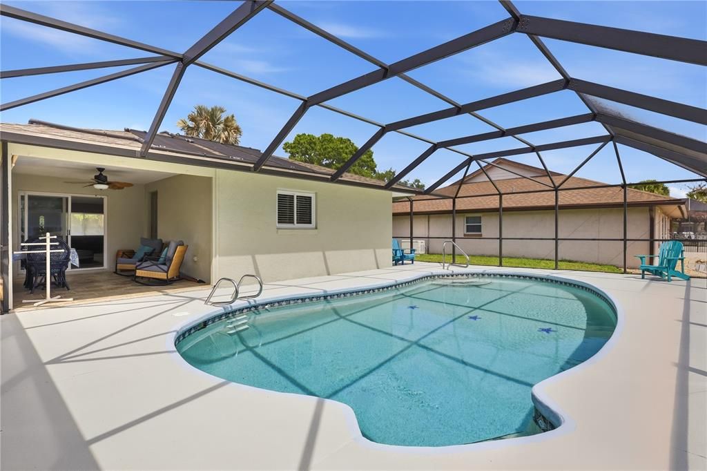 Active With Contract: $589,000 (3 beds, 2 baths, 1481 Square Feet)