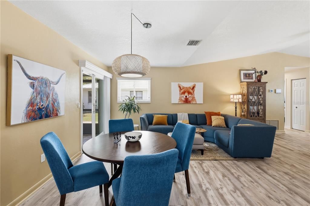 Active With Contract: $589,000 (3 beds, 2 baths, 1481 Square Feet)