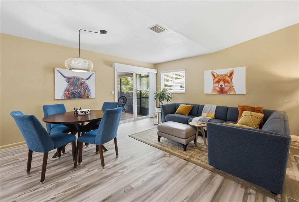 Active With Contract: $589,000 (3 beds, 2 baths, 1481 Square Feet)