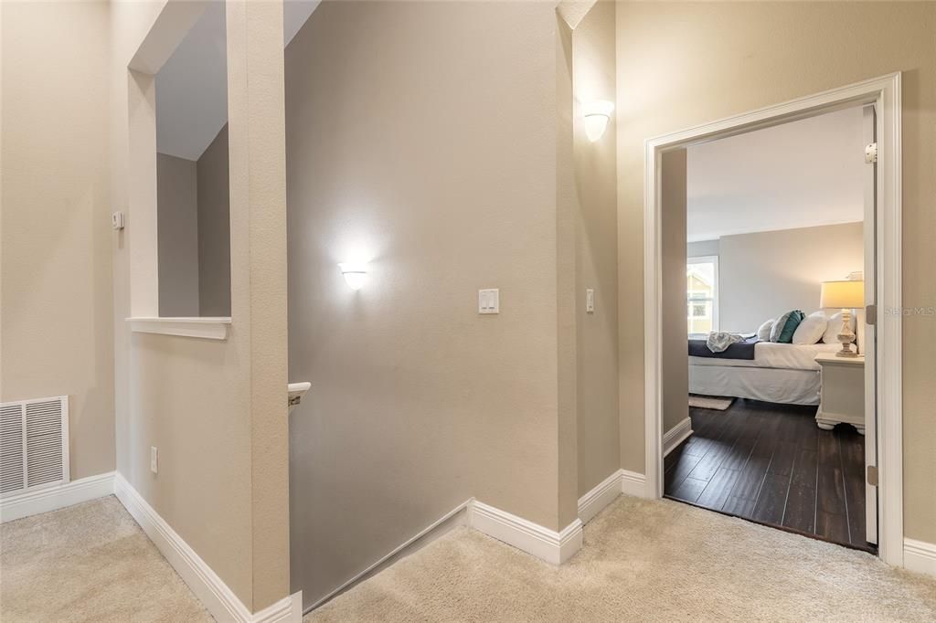 En Venta: $549,000 (3 camas, 2 baños, 2228 Pies cuadrados)