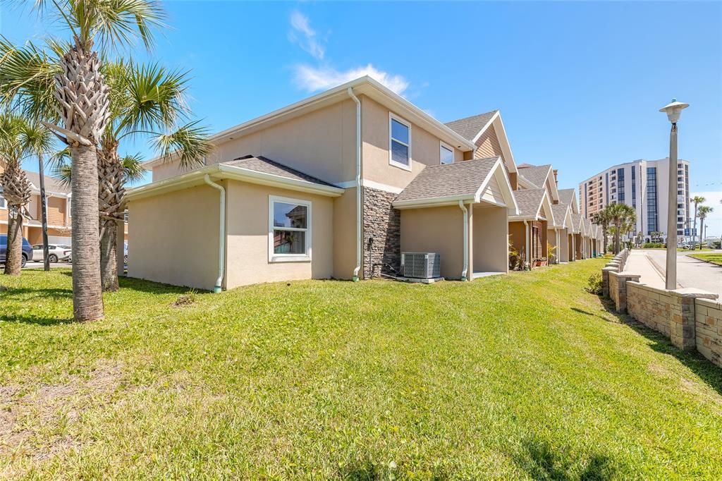 En Venta: $549,000 (3 camas, 2 baños, 2228 Pies cuadrados)