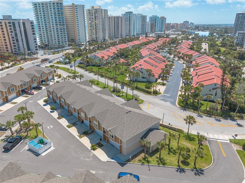 En Venta: $549,000 (3 camas, 2 baños, 2228 Pies cuadrados)