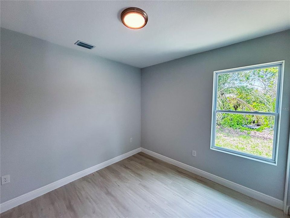 For Rent: $1,647 (3 beds, 2 baths, 1162 Square Feet)