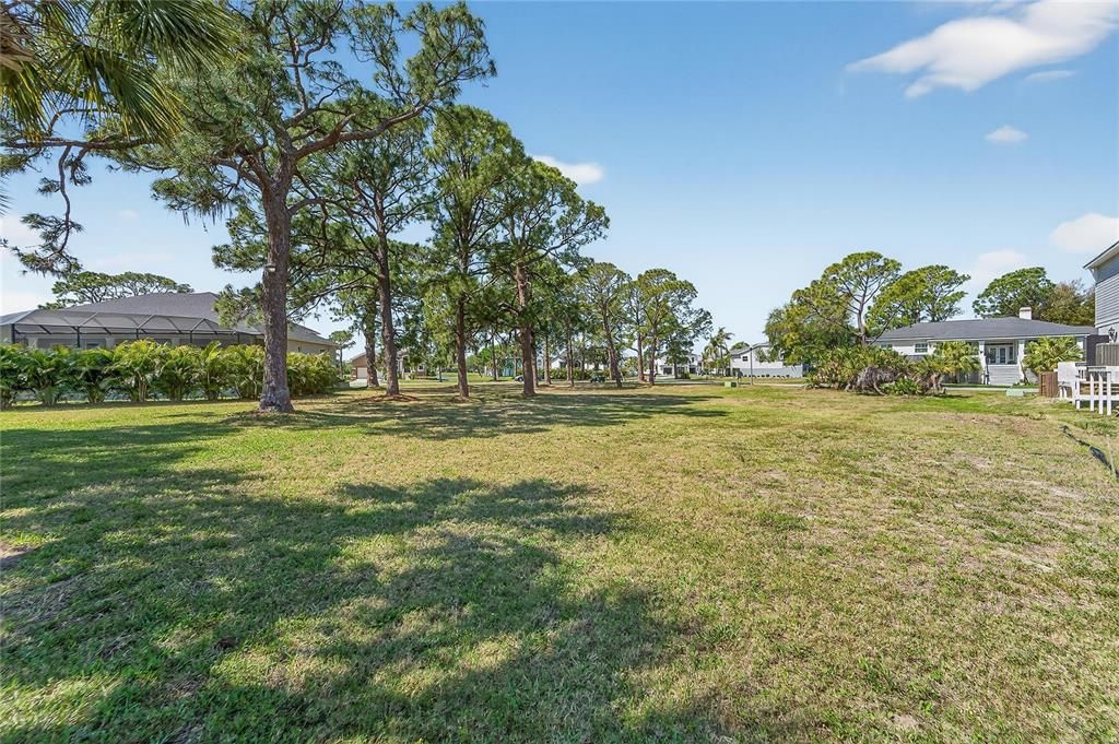 En Venta: $158,000 (0.36 acres)