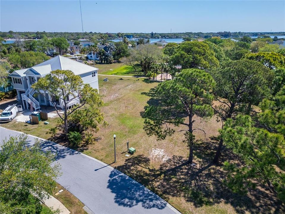 En Venta: $158,000 (0.36 acres)