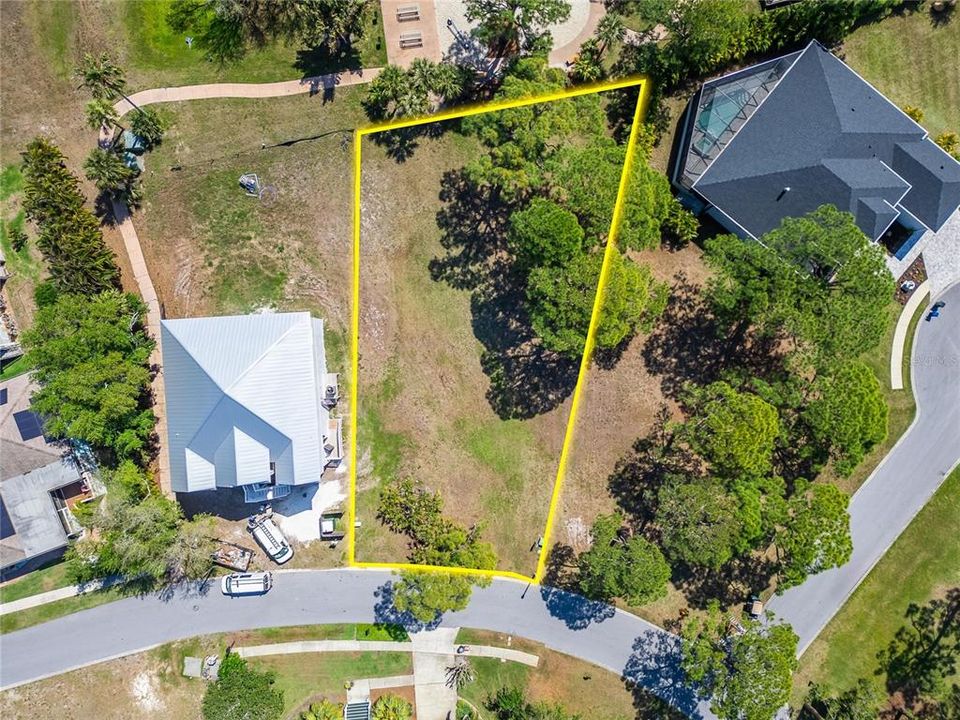 En Venta: $158,000 (0.36 acres)