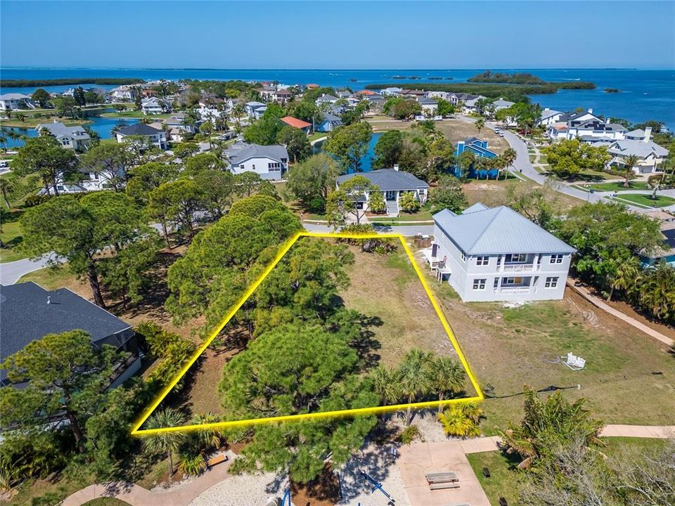 En Venta: $158,000 (0.36 acres)