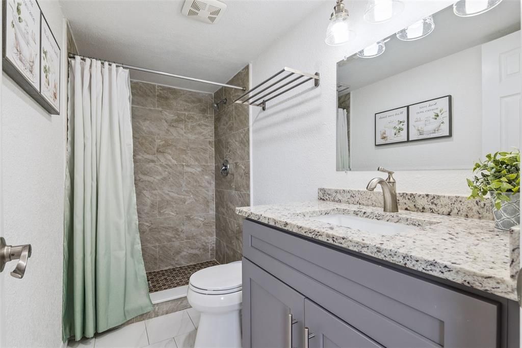For Sale: $129,000 (2 beds, 2 baths, 1114 Square Feet)