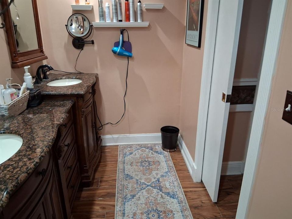 В аренду: $1,990 (3 спален, 2 ванн, 1684 Квадратных фут)