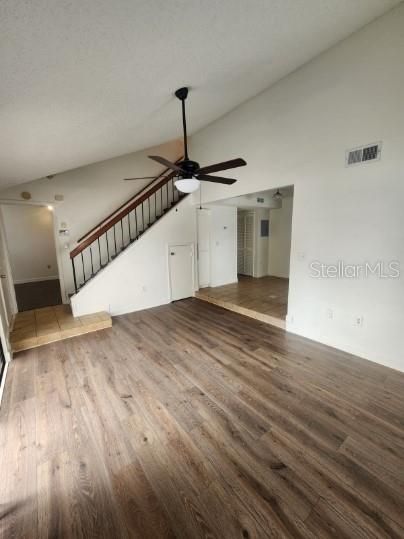Activo con contrato: $1,700 (3 camas, 2 baños, 1375 Pies cuadrados)