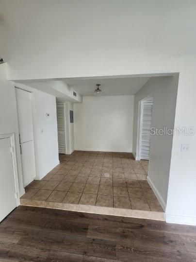 Activo con contrato: $1,700 (3 camas, 2 baños, 1375 Pies cuadrados)