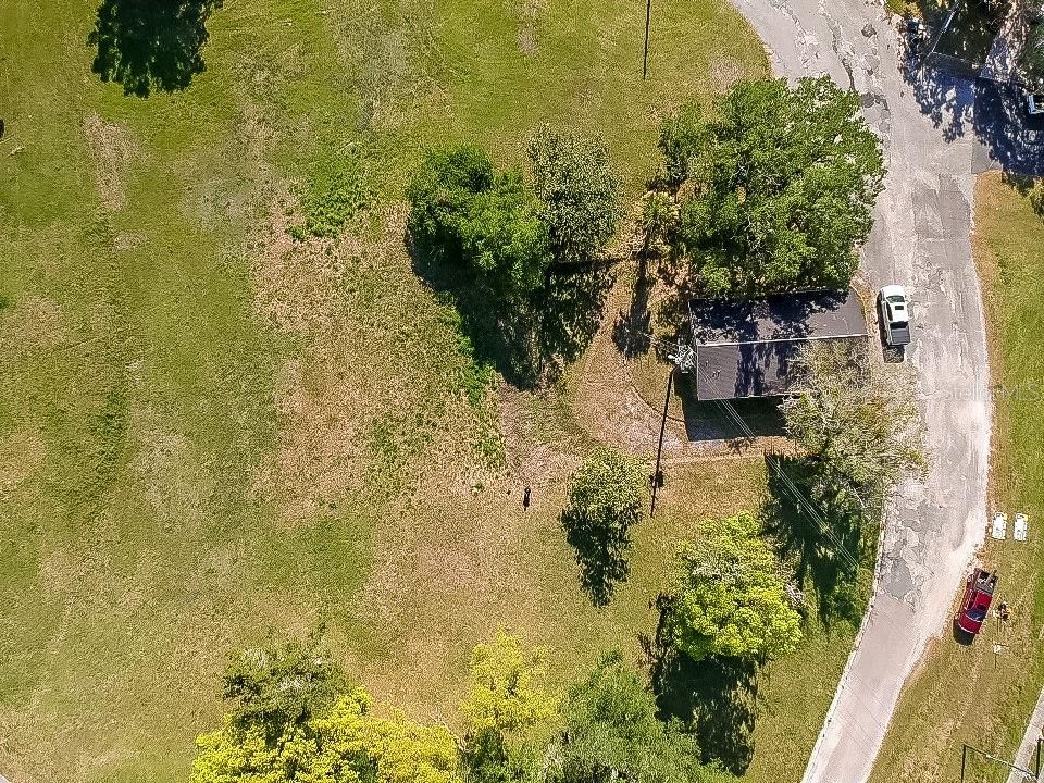 На продажу: $569,000 (2.37 acres)
