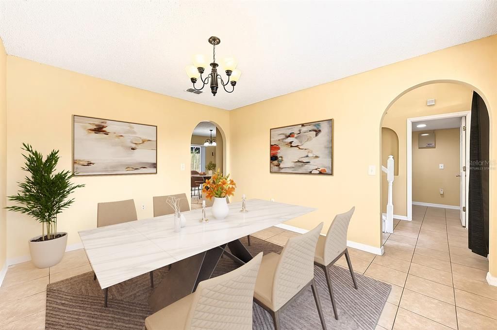 En Venta: $374,900 (4 camas, 2 baños, 2240 Pies cuadrados)