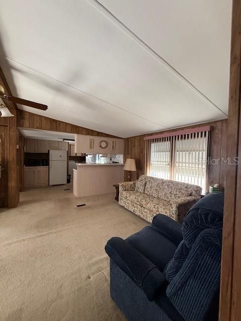 合同活跃: $299,000 (3 贝兹, 2 浴室, 1152 平方英尺)