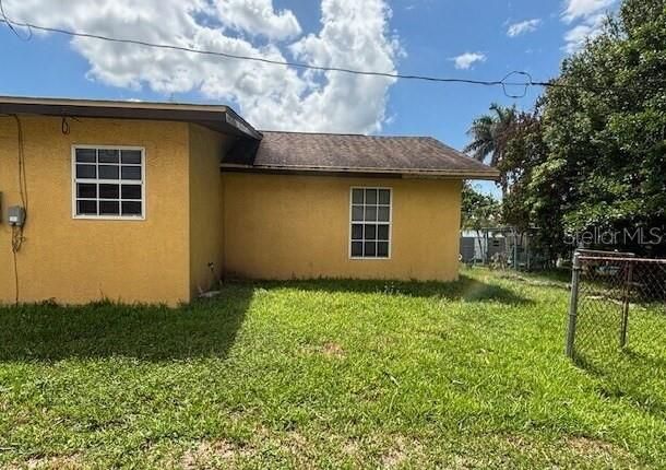 For Sale: $175,000 (3 beds, 2 baths, 1050 Square Feet)
