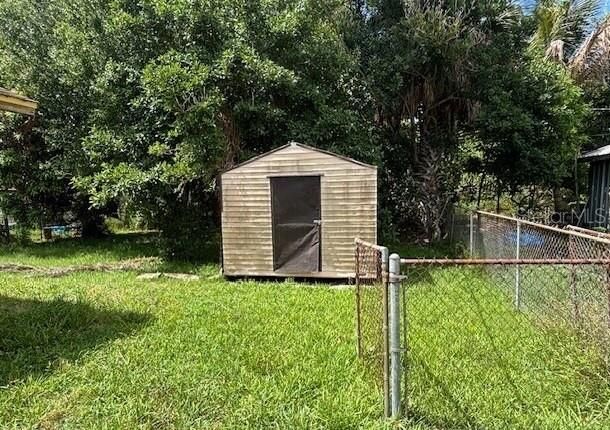 For Sale: $175,000 (3 beds, 2 baths, 1050 Square Feet)