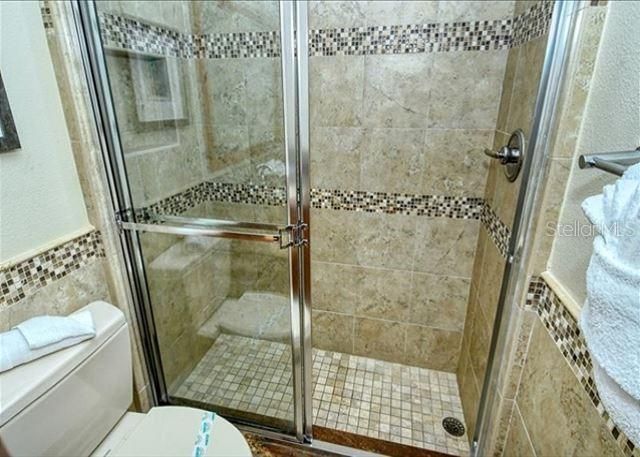 For Sale: $595,500 (1 beds, 1 baths, 816 Square Feet)