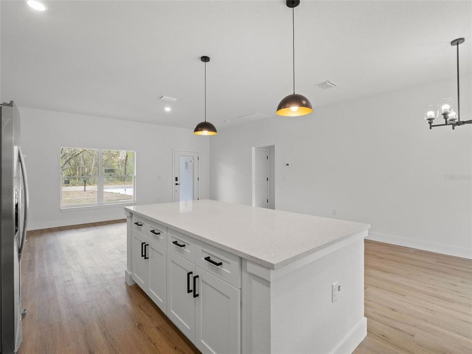 Active With Contract: $274,000 (3 beds, 2 baths, 1448 Square Feet)