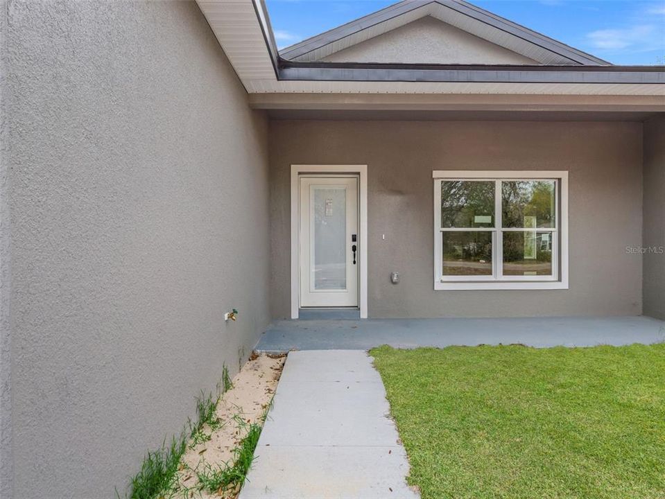 Active With Contract: $274,000 (3 beds, 2 baths, 1448 Square Feet)
