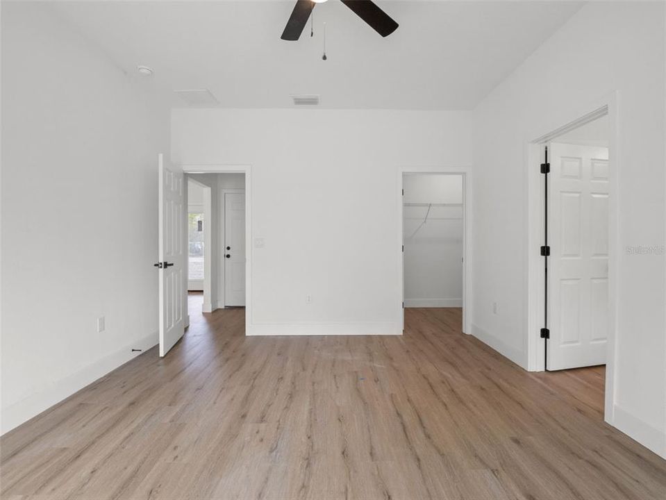 Active With Contract: $274,000 (3 beds, 2 baths, 1448 Square Feet)