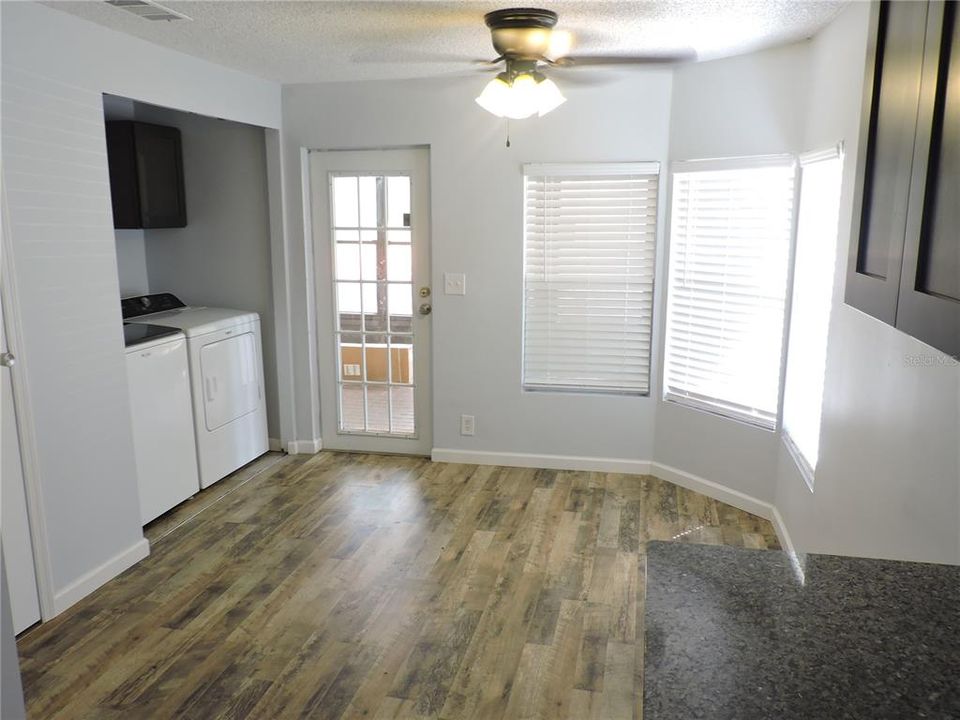 For Sale: $349,000 (3 beds, 2 baths, 1716 Square Feet)