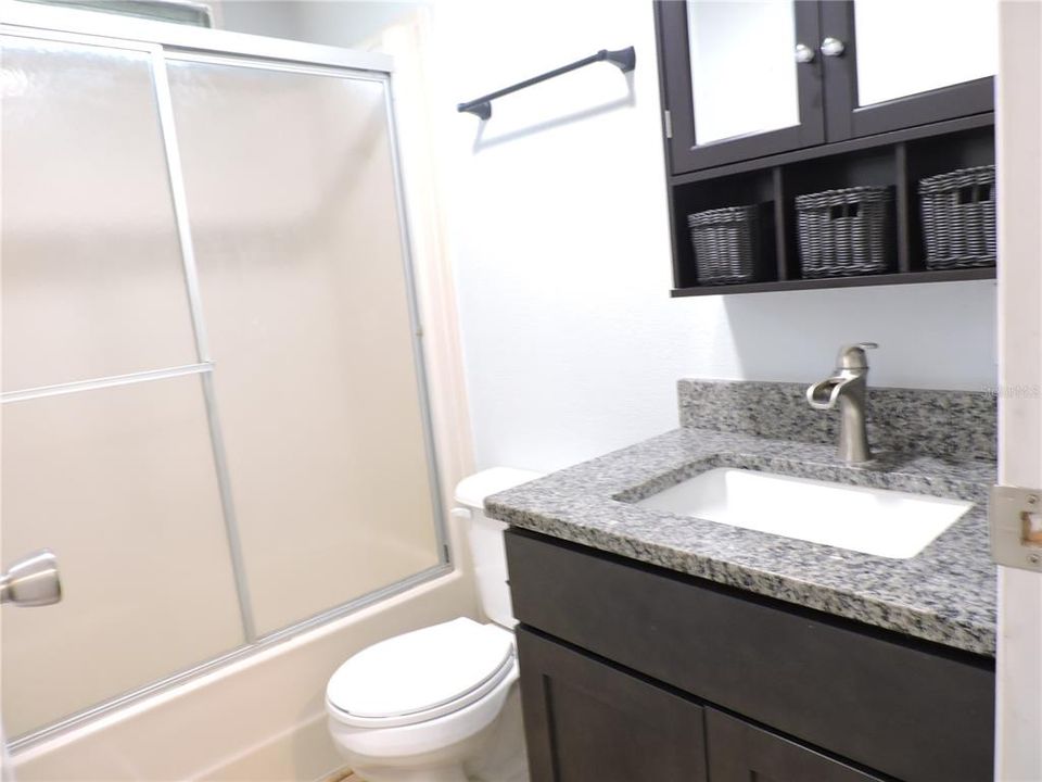 For Sale: $349,000 (3 beds, 2 baths, 1716 Square Feet)
