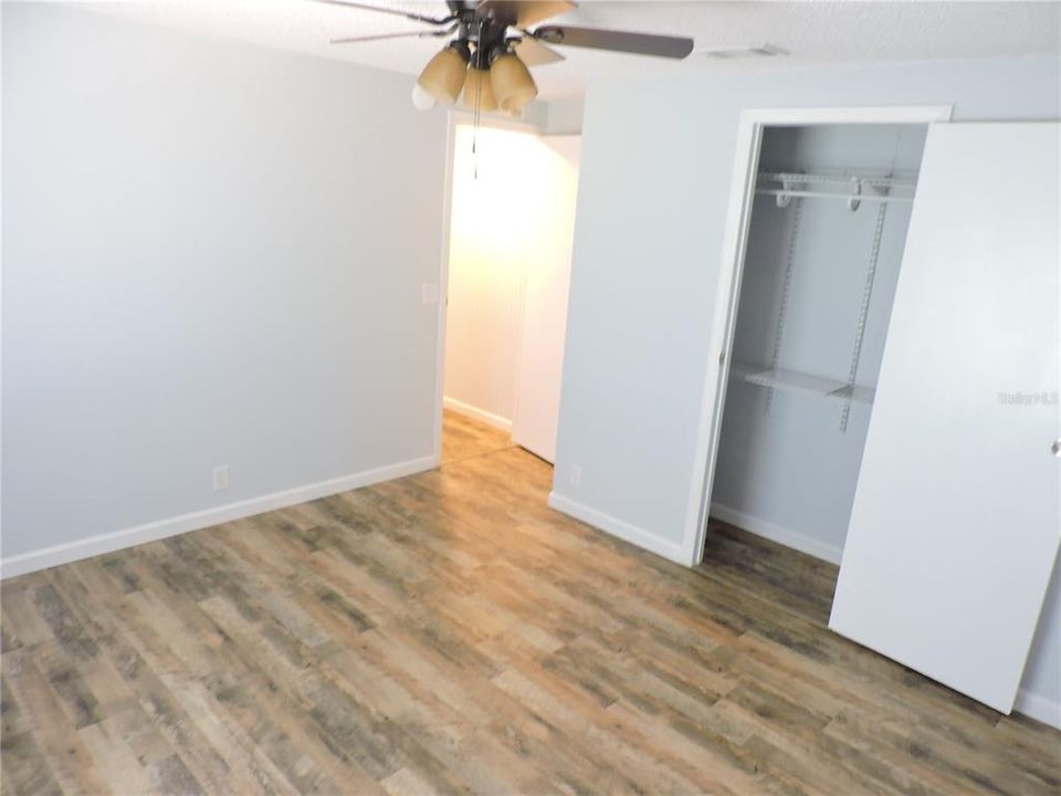 For Sale: $349,000 (3 beds, 2 baths, 1716 Square Feet)