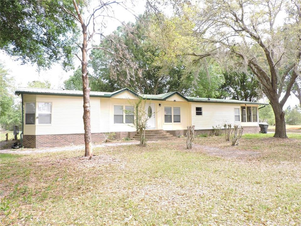For Sale: $349,000 (3 beds, 2 baths, 1716 Square Feet)