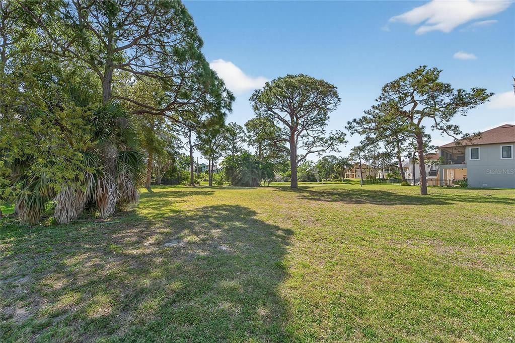 En Venta: $158,000 (0.22 acres)