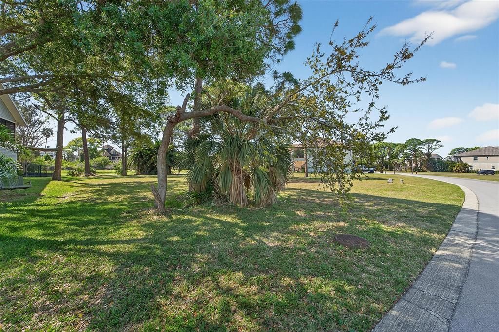 En Venta: $158,000 (0.22 acres)