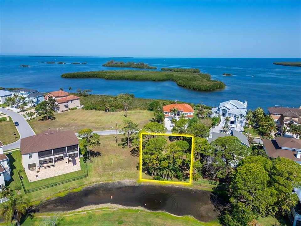 En Venta: $158,000 (0.22 acres)