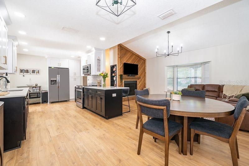 For Sale: $764,900 (5 beds, 3 baths, 1998 Square Feet)