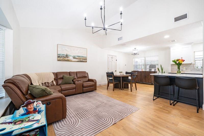 For Sale: $764,900 (5 beds, 3 baths, 1998 Square Feet)