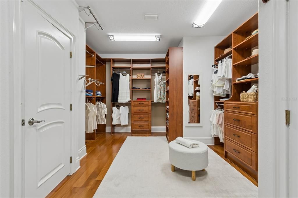 En Venta: $2,890,000 (6 camas, 5 baños, 5837 Pies cuadrados)