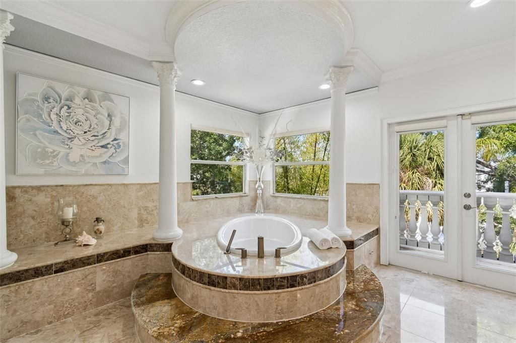 En Venta: $2,890,000 (6 camas, 5 baños, 5837 Pies cuadrados)