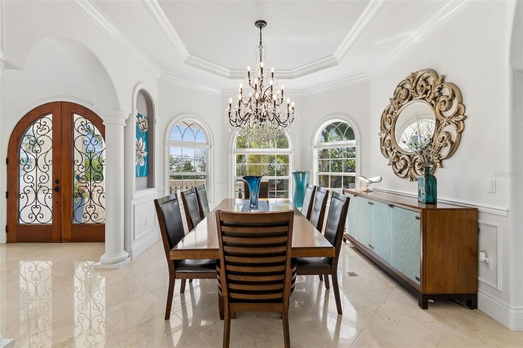 En Venta: $2,890,000 (6 camas, 5 baños, 5837 Pies cuadrados)