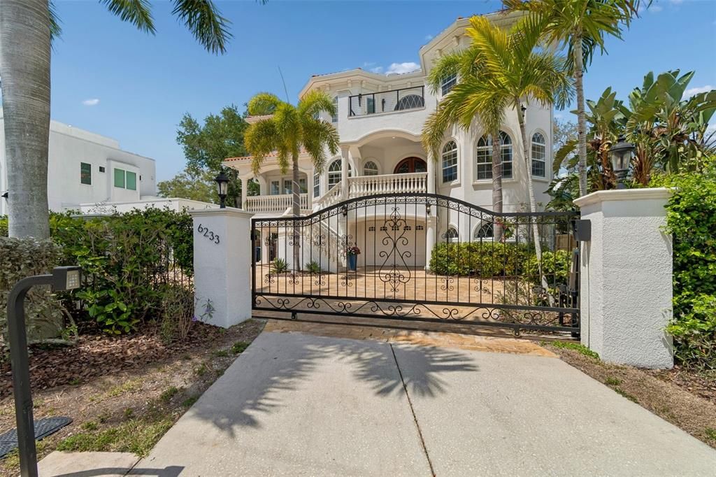 En Venta: $2,890,000 (6 camas, 5 baños, 5837 Pies cuadrados)